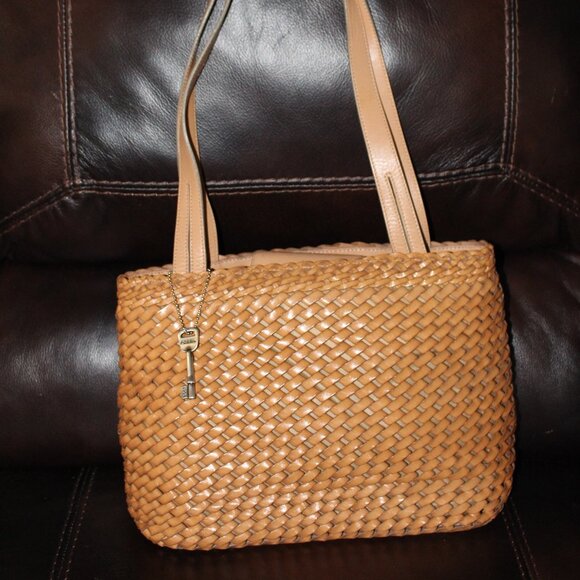 Fossil Tan woven shoulder bag - Picture 3 of 6
